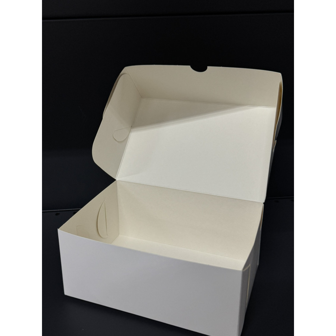 БІЛА коробка 18*12*8 см