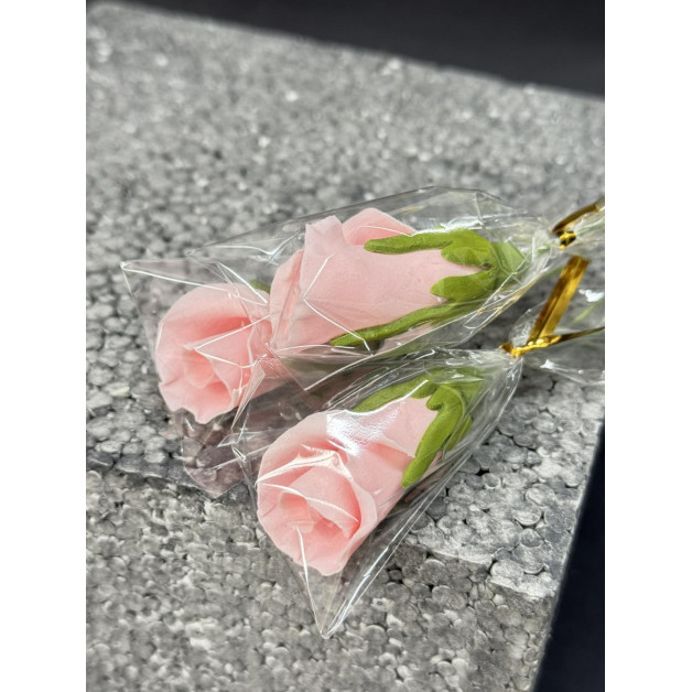 Бутон троянди №3 СВІТЛО-ЧЕРВОНИЙ