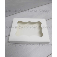 Коробка на пряники БІЛІ з віконечком 15*20