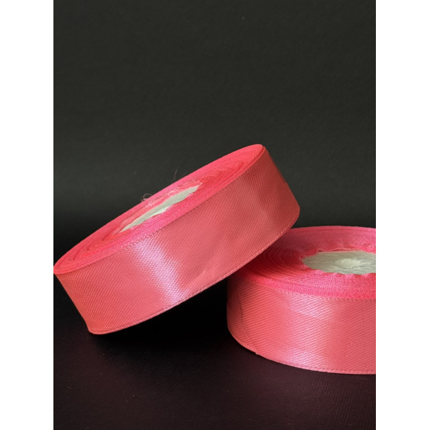 Лента атлас 2,5 см яскраво-рожевий (05) 32 м