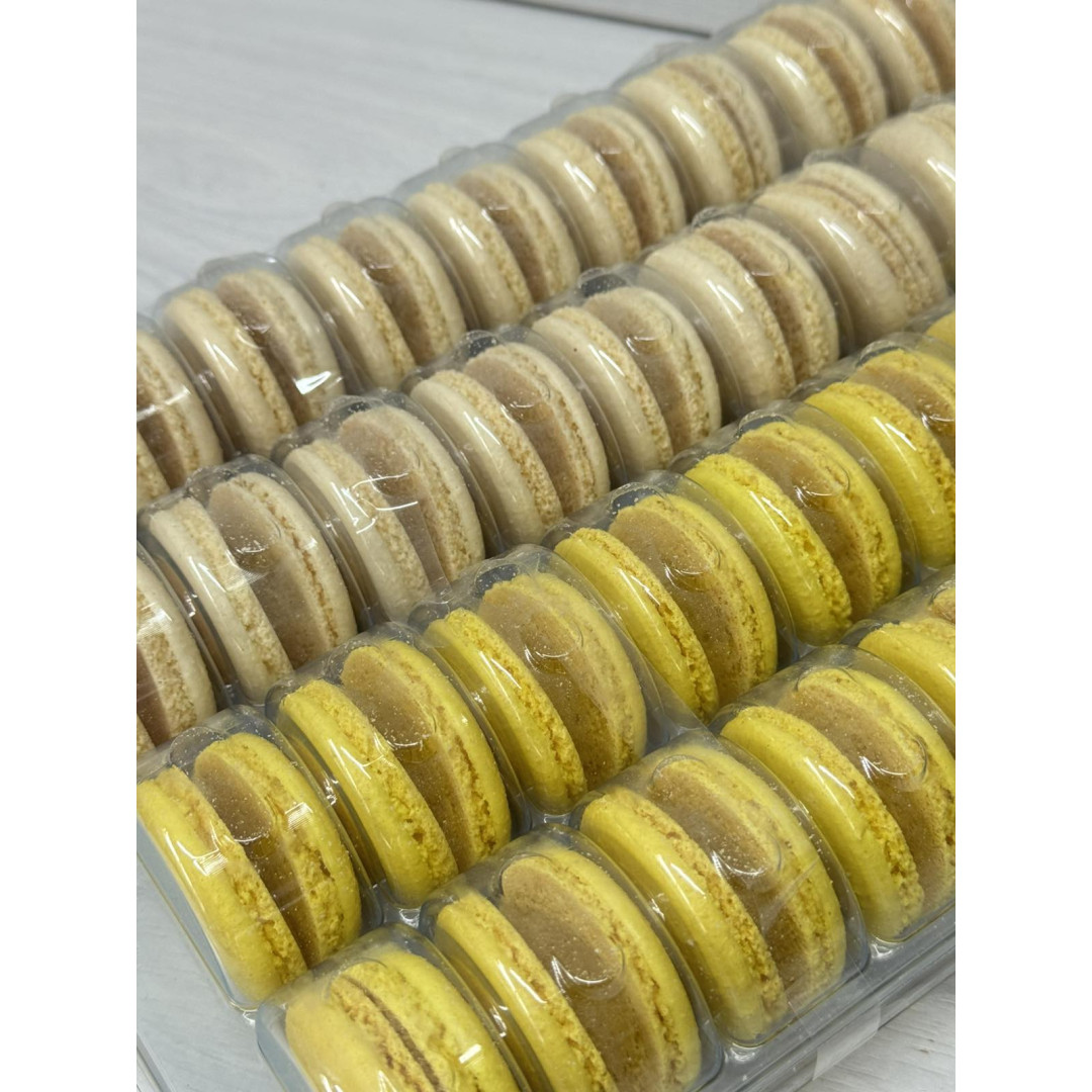 Макаронс кришечки мікс(жовті-білі) 36 шт