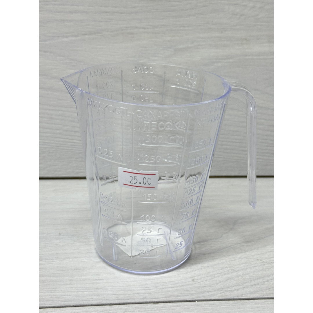 Мірний стакан пласт. 230 мл.