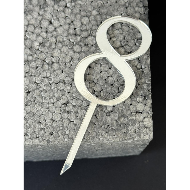 Топер пластик "8"-срібло