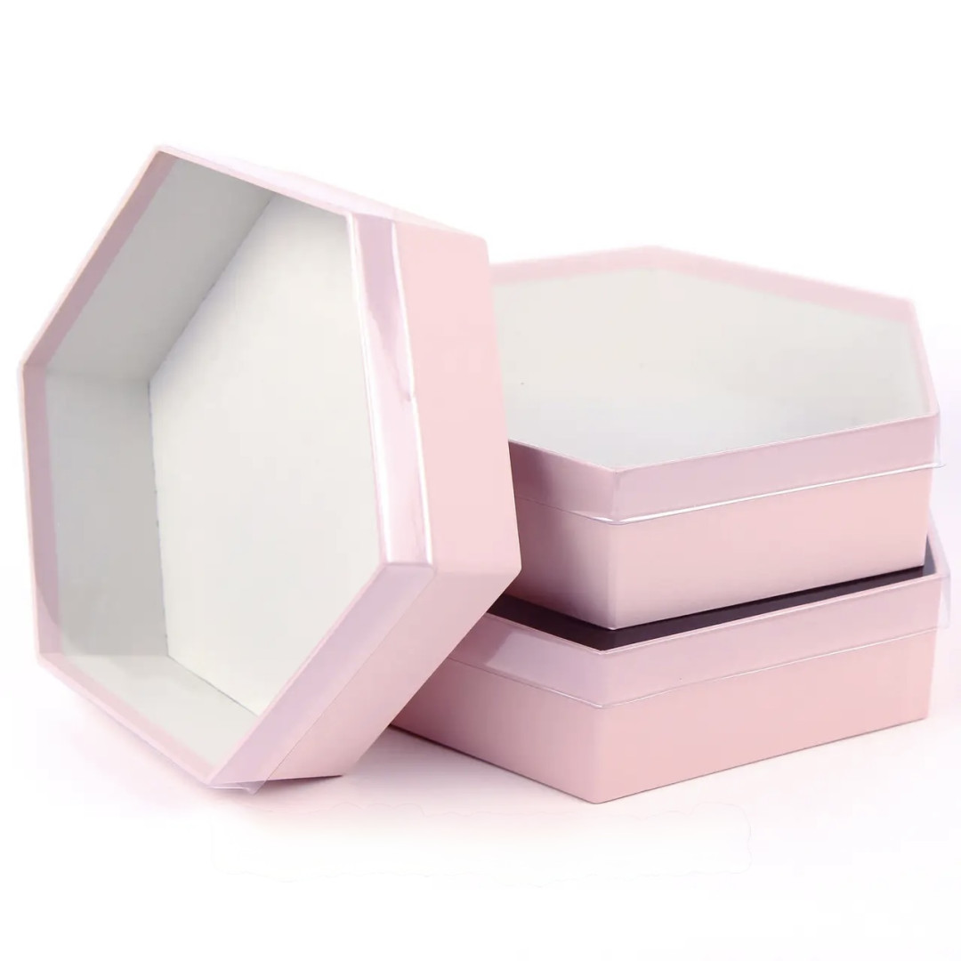 Коробка для зефіру подар. шестигранна 25,5 см пудрова