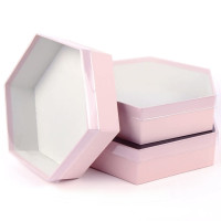 Коробка для зефіру подар. шестигранна 25,5 см пудрова
