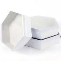 Коробка для зефіру подар. шестигранна 28 см біла