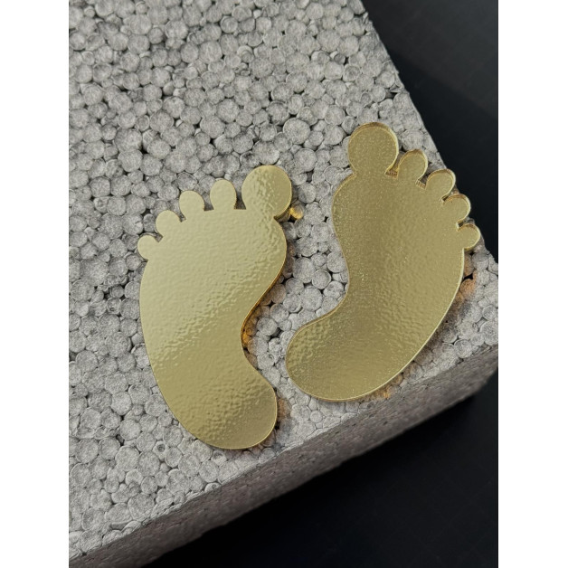 Топер пластик "Дитячі ніжки "-7см 