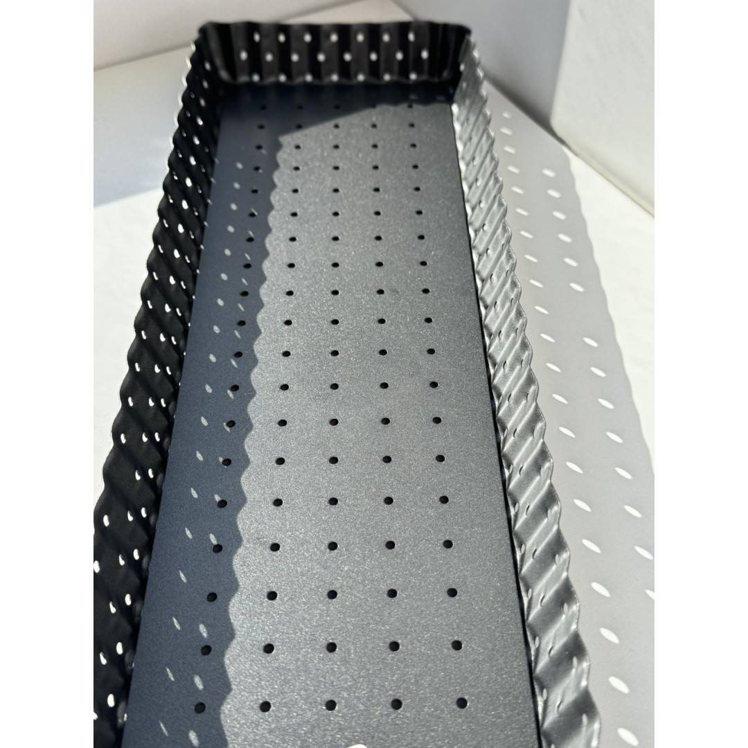 Форма перфорована для пирога 11*35 см