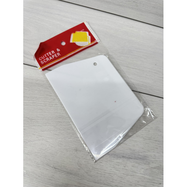 Шпатель пластик №2