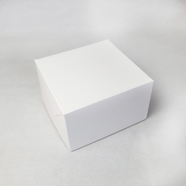 Коробка-контейнер 130*130*80 біла