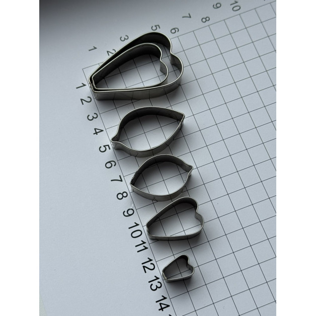 Вирубка метал камелія