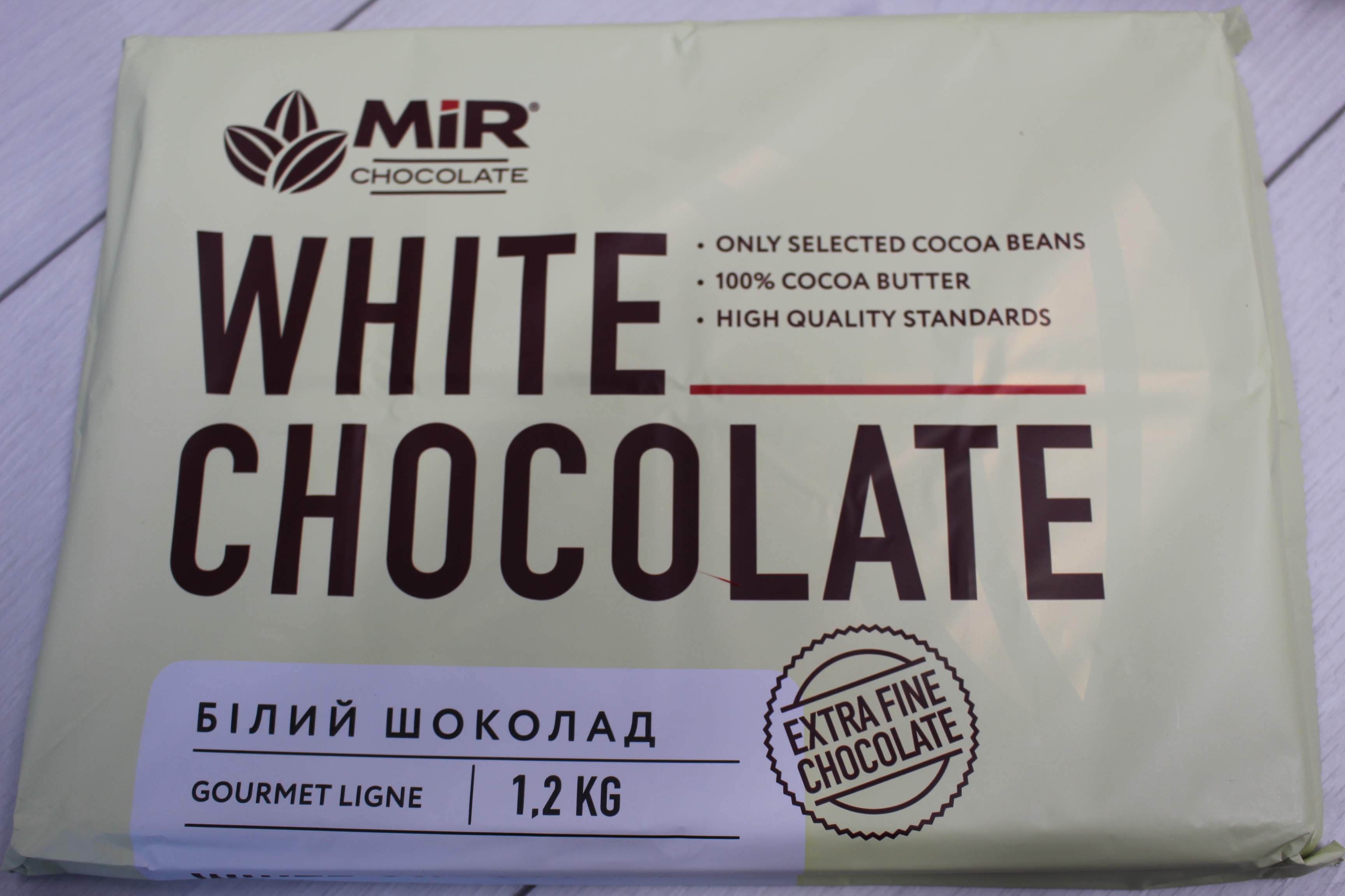 картинка Білий шоколад 27%, MIR Chocolate, блок 1,2 кг от магазина Центр Солодкого Декору