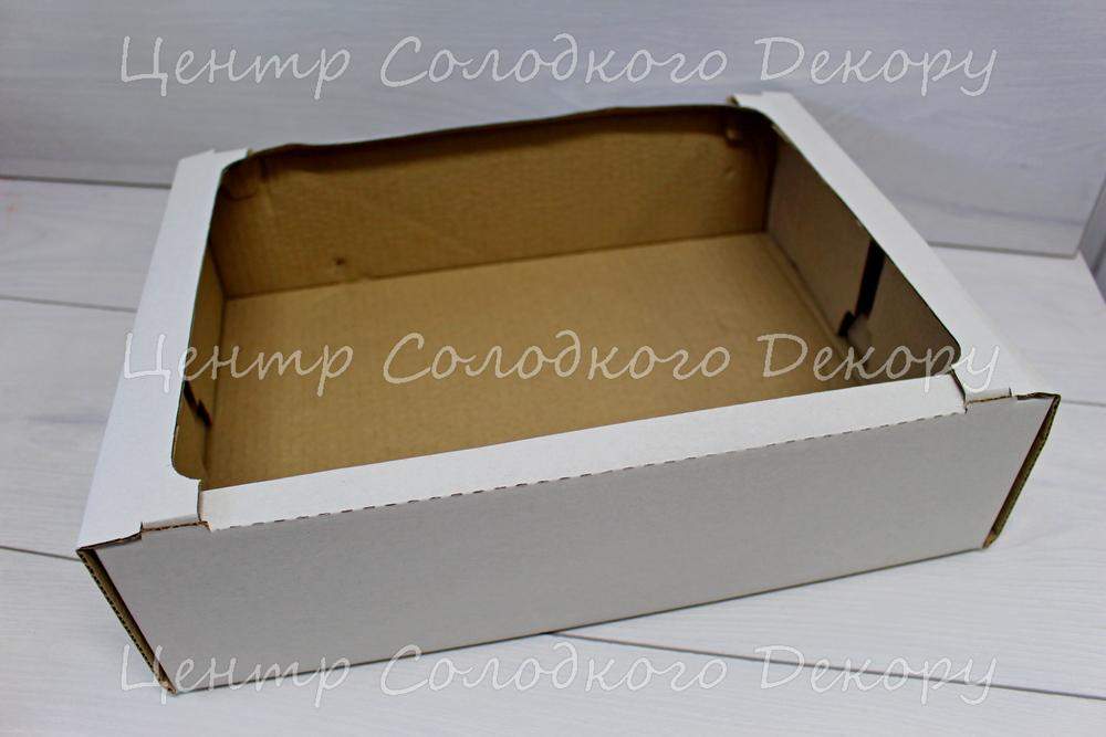 картинка Коробка Екран для пляцків білого кольору розмір 38*28,5*9,5 см. от магазина Центр Солодкого Декору